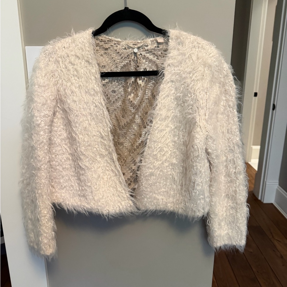 Elegant Cream Women's Fuzzy Cardigan
